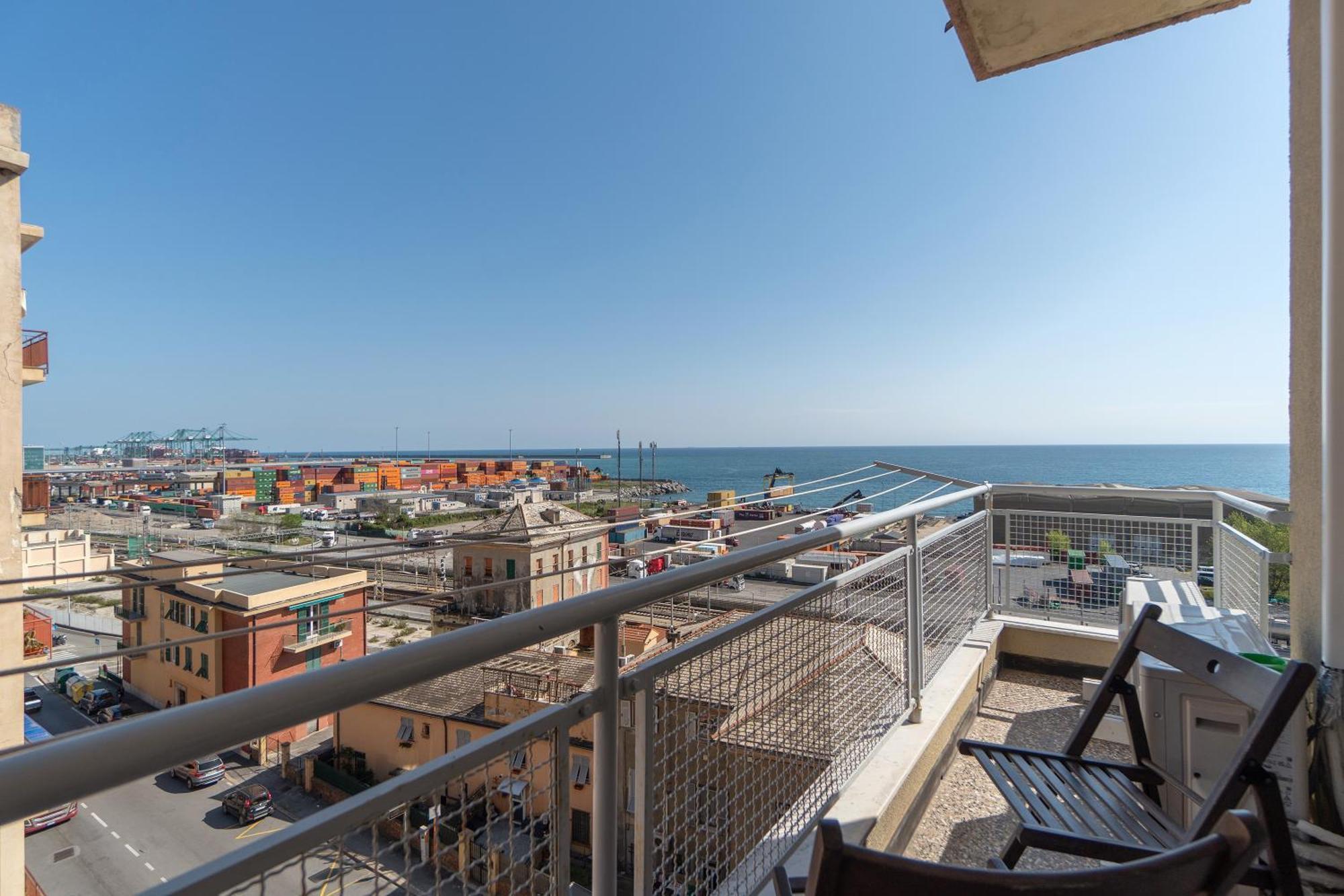 Casa Fronte Mare Apartment Genua